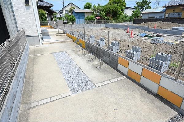 三郷市彦糸１丁目の中古一戸建て