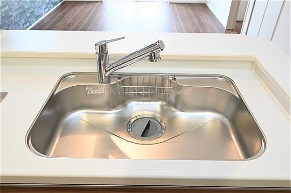 三郷市彦成17期全1棟　新築戸建　1号棟