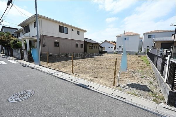 三郷市鷹野1丁目220番全2区画　売地　A区画