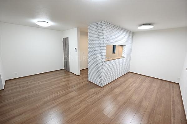 三郷市彦成　中古戸建