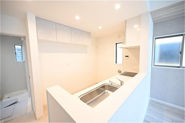 スカイタウン三郷市高州 新築戸建(キッチン)