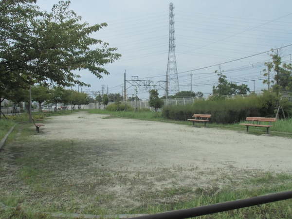 エフローレ新三郷216　9階(ららシティとんがり公園)