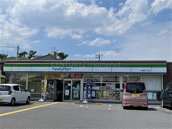 ルミナス八潮参番館 2階(ファミリーマート緑町三丁目店)