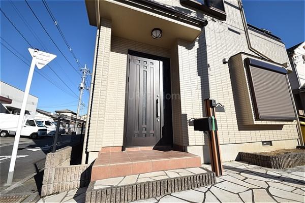 三郷市戸ケ崎５丁目の中古一戸建て