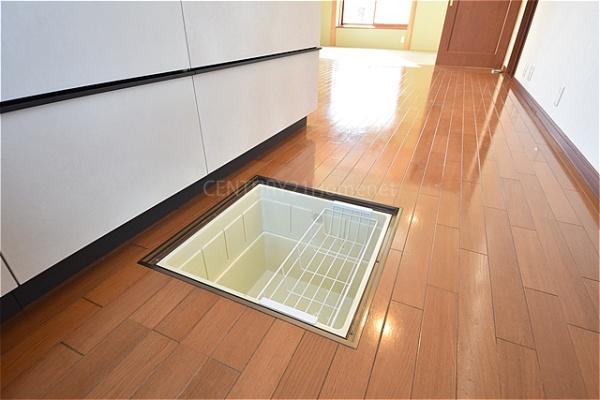 三郷市戸ケ崎５丁目の中古一戸建て