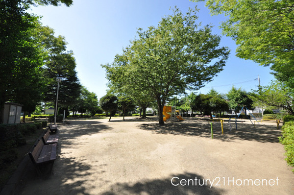 アミティ三郷早稲田6-2-2号棟　2階(うぐいす公園)