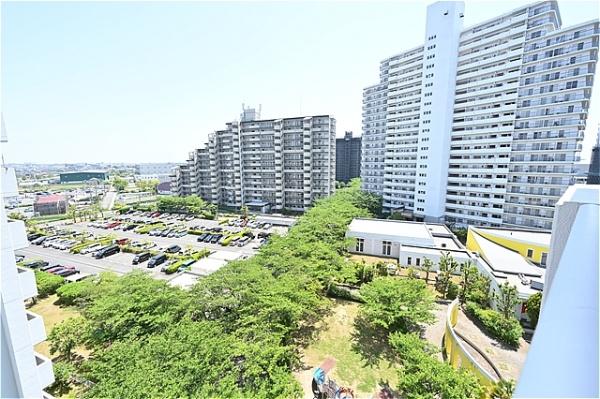 パークフィールドみさと2街区2号棟　8階