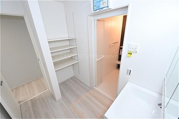 三郷市上彦名4期全1棟　新築戸建　1号棟