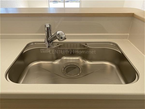 三郷市早稲田第28全4棟　新築戸建　2号棟