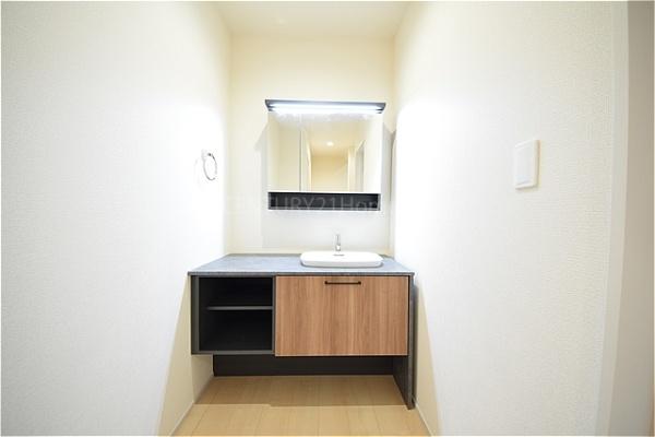 八潮市緑町第7全4棟　新築戸建　2号棟