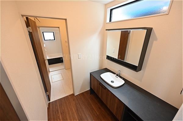 八潮市大曽根全1棟　新築戸建　1号棟