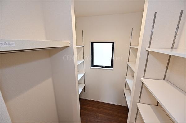 八潮市大曽根全1棟　新築戸建　1号棟