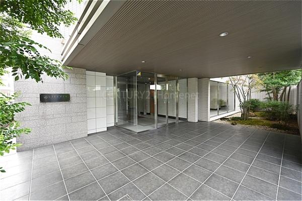 ライフピア三郷中央　6階