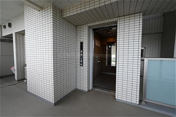 ライフピア三郷中央　6階