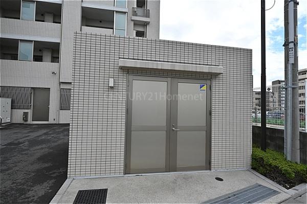 ライフピア三郷中央　6階