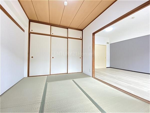 ライフペリエ三郷　1階