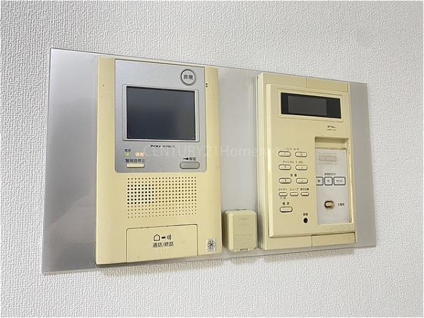 ライフペリエ三郷　1階
