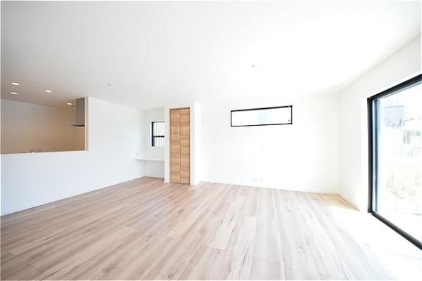 三郷市戸ケ崎　新築戸建　2号棟