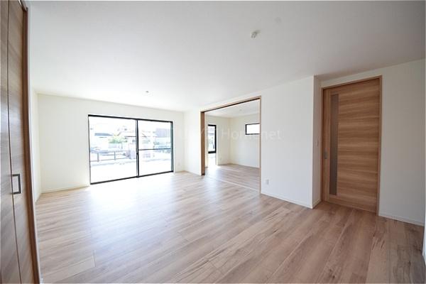 三郷市戸ケ崎　新築戸建　2号棟