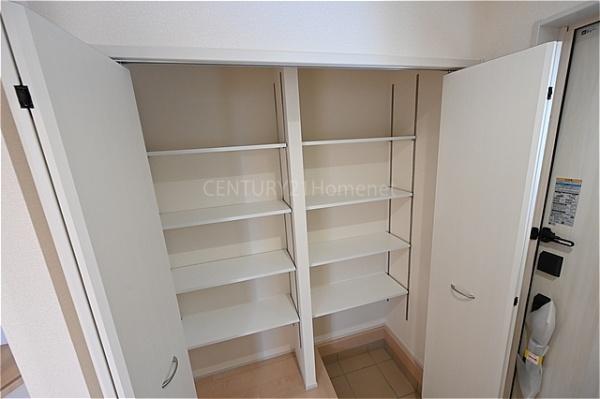 八潮市伊草第2全2棟　新築戸建　2号棟