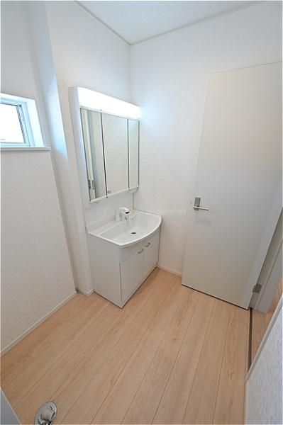 八潮市大曽根第21全1棟　新築戸建　1号棟