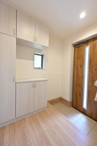 八潮市鶴ケ曽根全1棟　新築戸建　1号棟