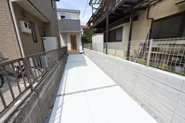 八潮市鶴ケ曽根全1棟　新築戸建　1号棟
