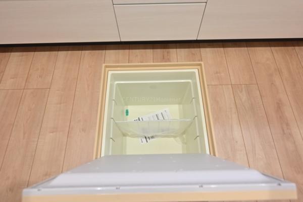 八潮市鶴ケ曽根全1棟　新築戸建　1号棟