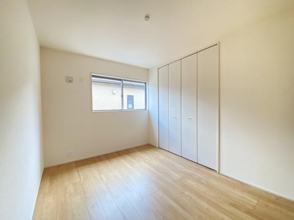 八潮市鶴ケ曽根全1棟　新築戸建　1号棟