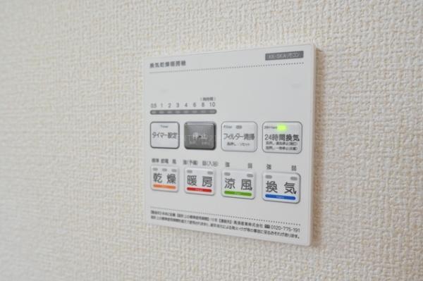 八潮市鶴ケ曽根全1棟　新築戸建　1号棟