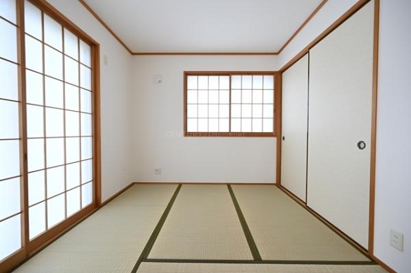 三郷市彦成１丁目の中古一戸建て