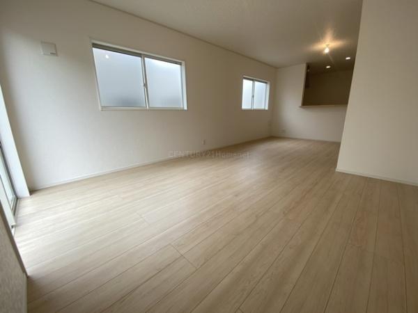 八潮市南川崎第15全11棟　8号棟
