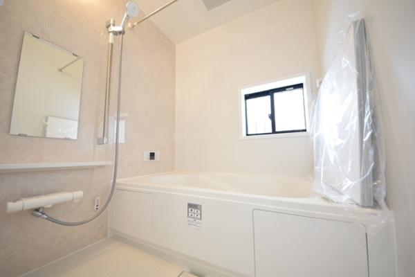 吉川市中曽根1丁目全9棟　新築戸建　B号棟