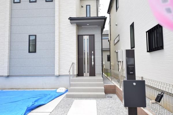 吉川市中曽根1丁目全9棟　新築戸建　B号棟
