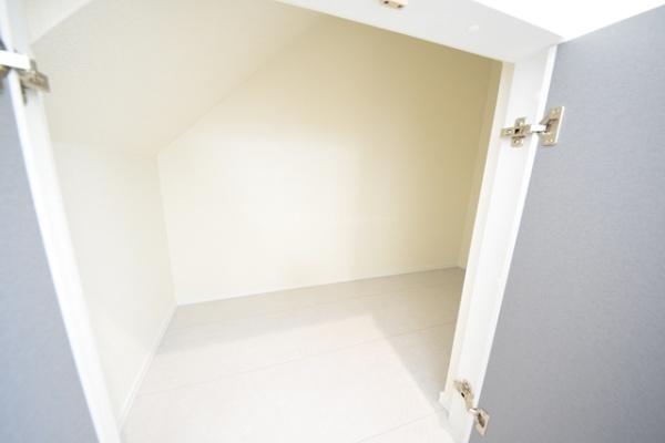 吉川市中曽根1丁目全9棟　新築戸建　B号棟