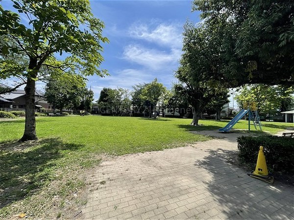 吉川市中曽根1丁目全9棟　新築戸建　H号棟(高久第2公園)