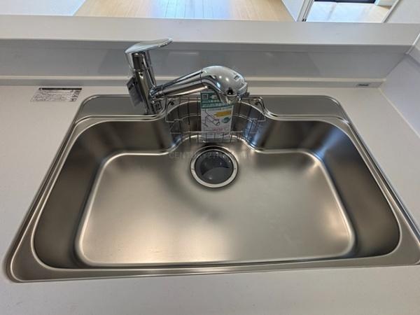 吉川市中曽根1丁目全9棟　新築戸建　H号棟
