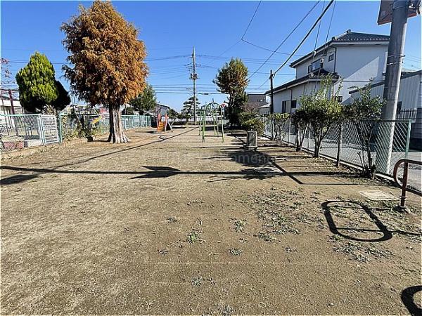 三郷市彦成１丁目の中古一戸建て(彦成児童遊園)