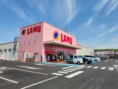 小野市育ケ丘町の中古一戸建て(ラ・ムー三木西店)
