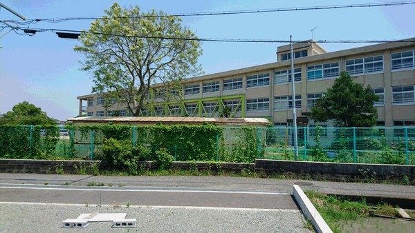 加古川市加古川町友沢の土地(加古川市立加古川中学校)