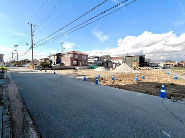 加古川市尾上町池田の土地(前面道路含む現地写真)
