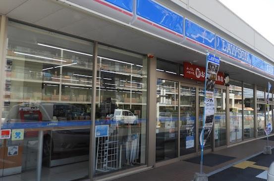 明石土山駅前スカイハイツＢ棟(ローソン魚住町中岡店)