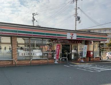 加古川市平岡町西谷の中古一戸建て(セブン-イレブン加古川平岡山之上店)