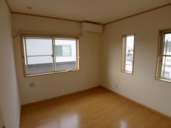 加古川市別府町新野辺北町１丁目の中古一戸建て