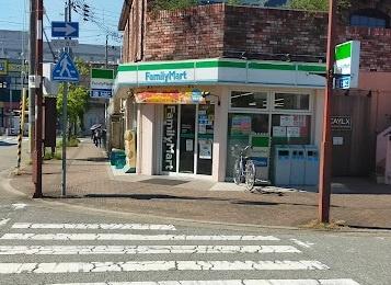 マンハイム加古川(ファミリーマート山陽別府駅前店)