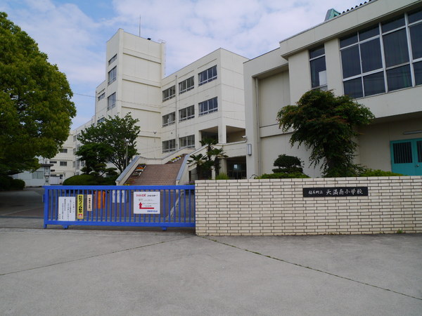 加古郡稲美町六分一の中古一戸建て(稲美町立天満南小学校)