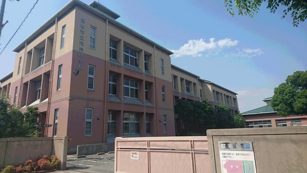 高砂市緑丘１丁目の土地(高砂市立荒井小学校)