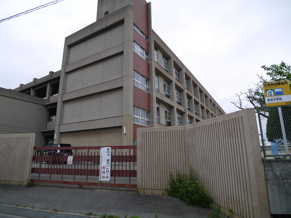 加古川市別府町新野辺の中古一戸建て(加古川市立別府中学校)