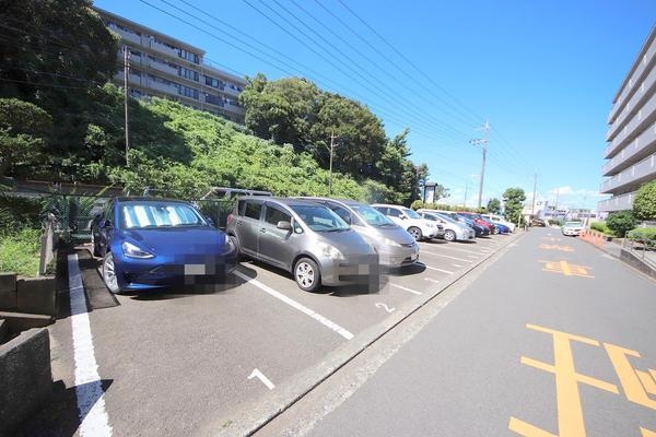 しらとり台住宅２号棟