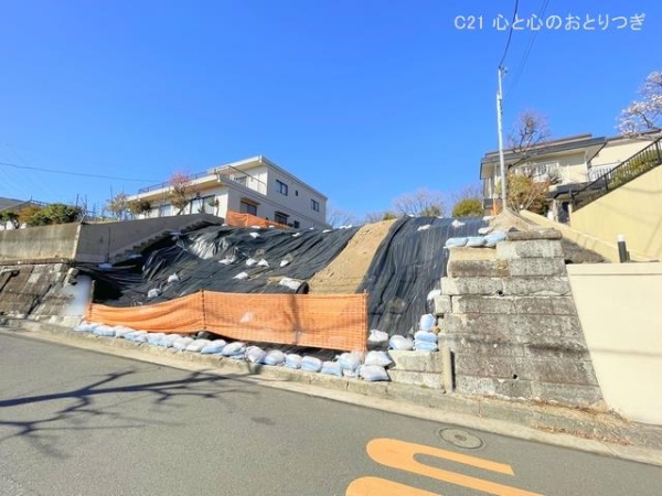 横浜市青葉区美しが丘3丁目　建築条件なし売地